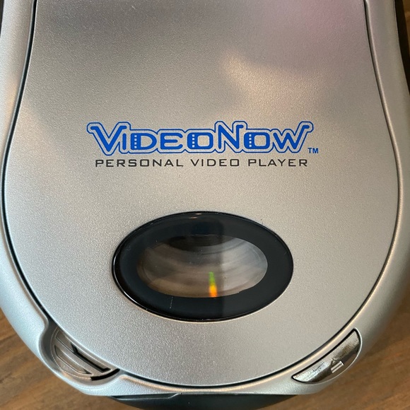 Video now player & 3 disc pack - Picture 4 of 8